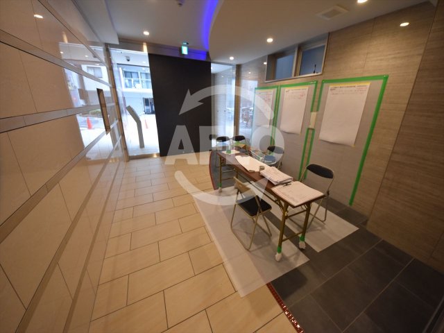 ロビー　セレニテ天満橋アリア　ロビー