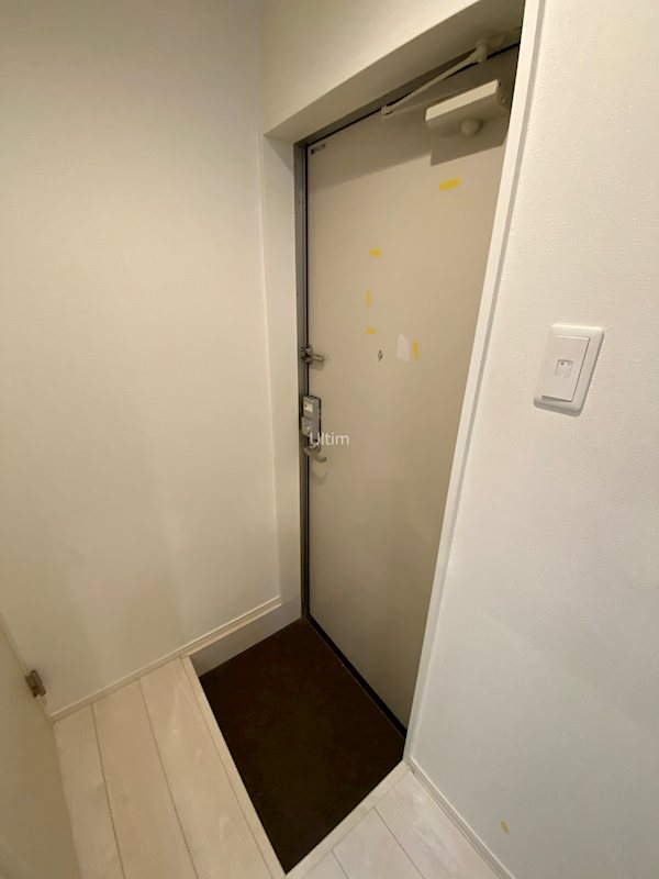 玄関　※別のお部屋の写真です