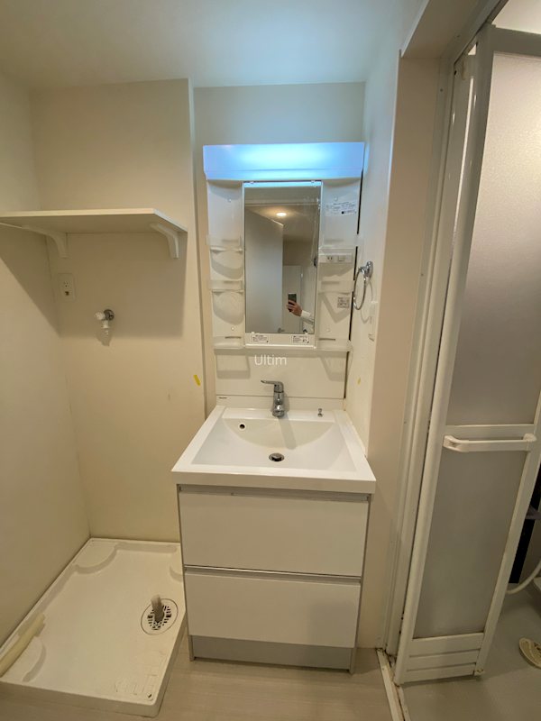 洗面設備　※別のお部屋の写真です