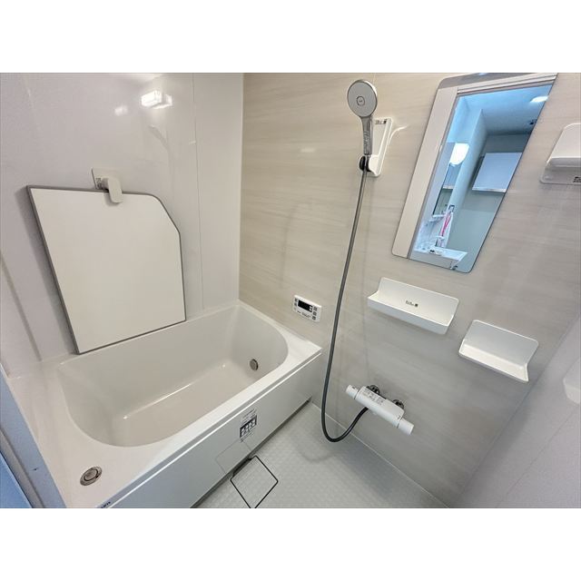 バス・シャワールーム　追い焚き給湯