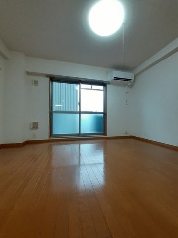 居室・リビング　明るい室内です