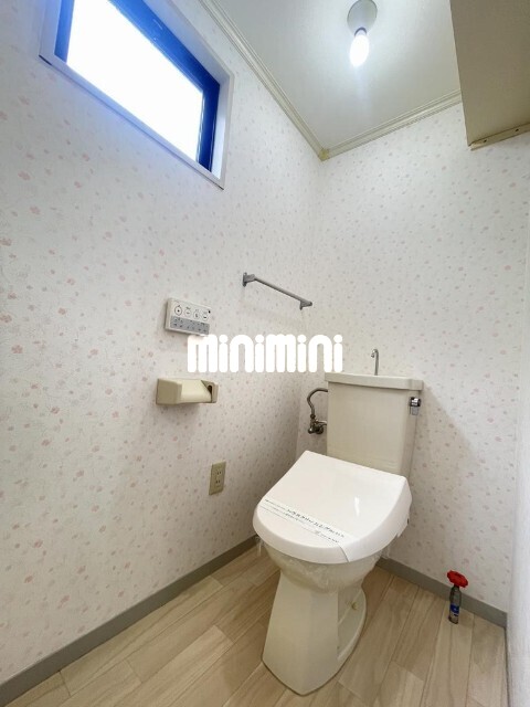 トイレ　同物件別室のイメージ写真