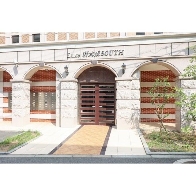 エントランス　清潔なエントランスです