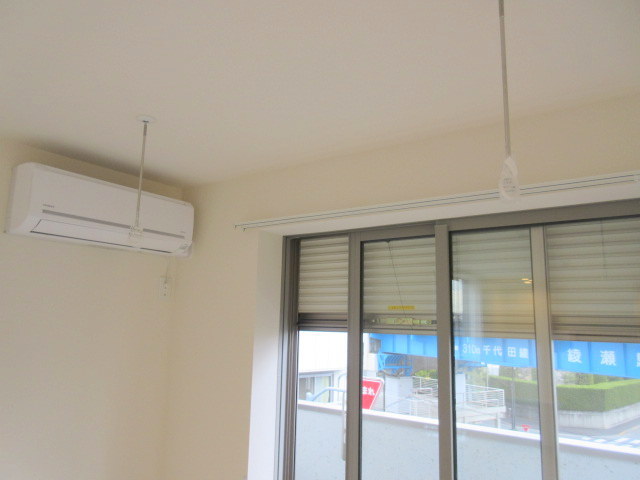 その他設備　★室内物干しフック＆防犯シャッター★