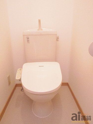 トイレ　※同仕様写真