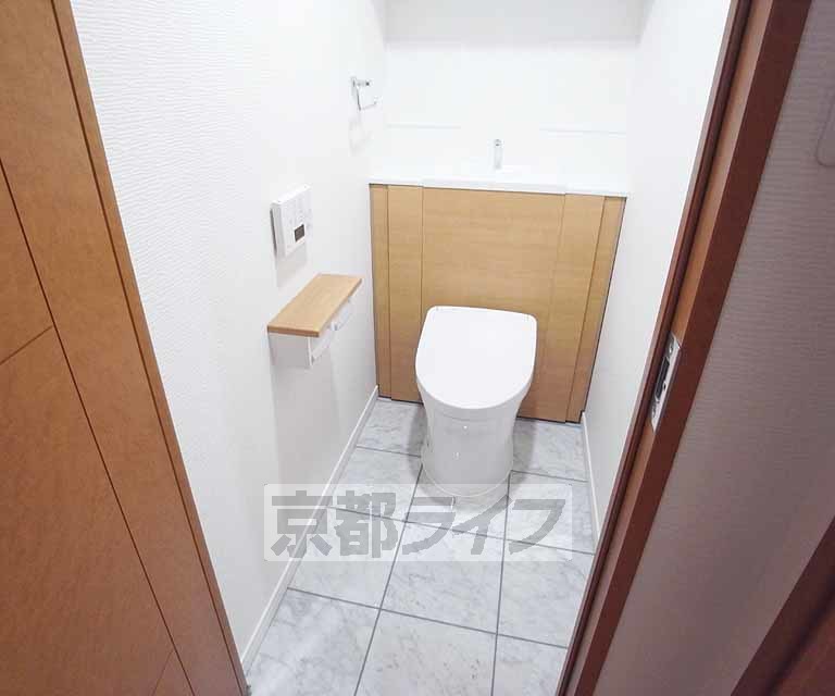 トイレ　これぞ、トイレットのルームですね。