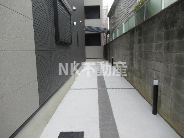 エントランス　清潔なエントランスです