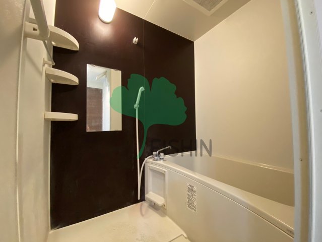 バス・シャワールーム　清潔感のある浴室です！