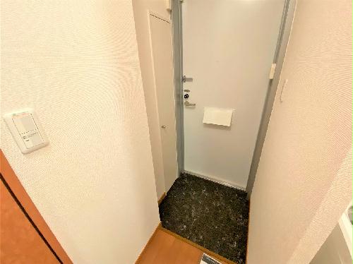 玄関　設備・使用は号室により異なる為、現況を優先致します。