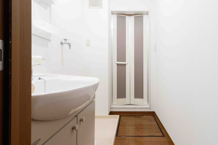 洗面設備　脱衣スペースもあります