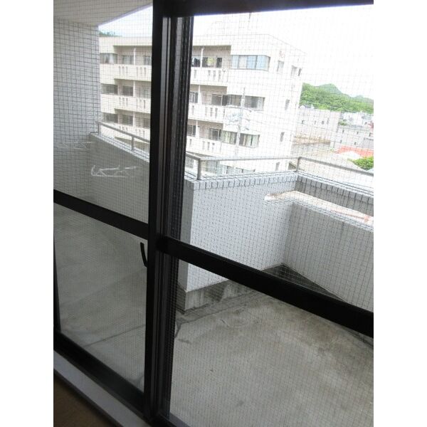 バルコニー　掲載写真はモデルルームを掲載しております。実際のお部屋と仕様