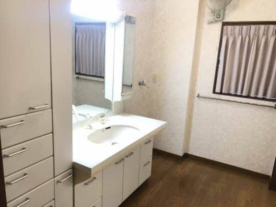 洗面設備　洗面所