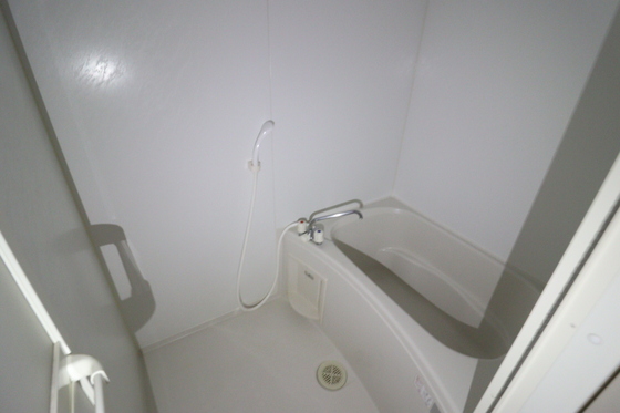 バス・シャワールーム　※別部屋の写真です