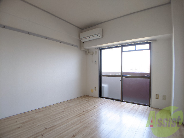 居室・リビング　家具の配置などをイメージしてみてください。