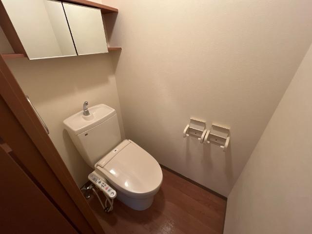 トイレ　シャワー付トイレ