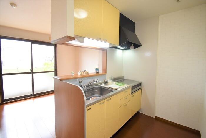 キッチン　オール電化でＩＨクッキングヒーター使えます！