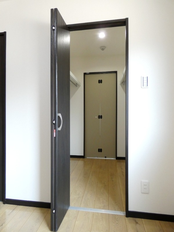 収納　図面と現状に相違がある場合には現状を優先