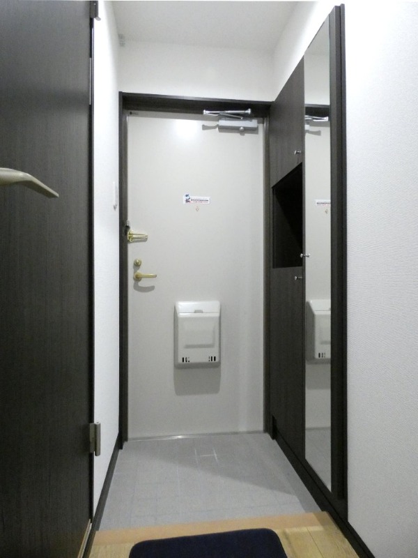 玄関　図面と現状に相違がある場合には現状を優先