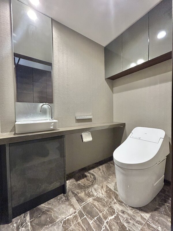 トイレ　※別部屋の参考写真です。