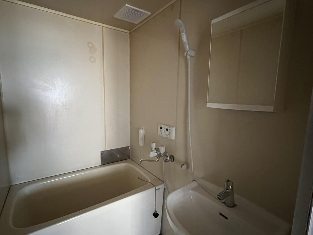 バス・シャワールーム　※前回入居時の写真