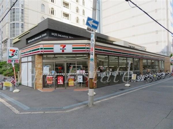 コンビニ　セブン-イレブン 堺筋本町南店（コンビニ）まで204m