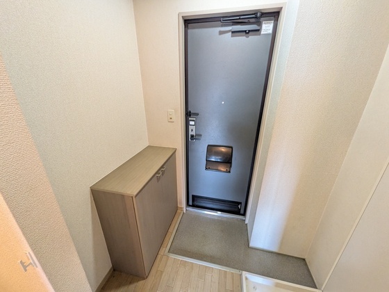 玄関　※別部屋の写真です