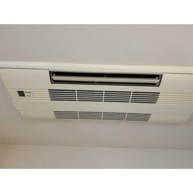 その他設備　ビルトインエアコン