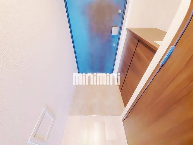 玄関　＊同タイプのお部屋の写真です。