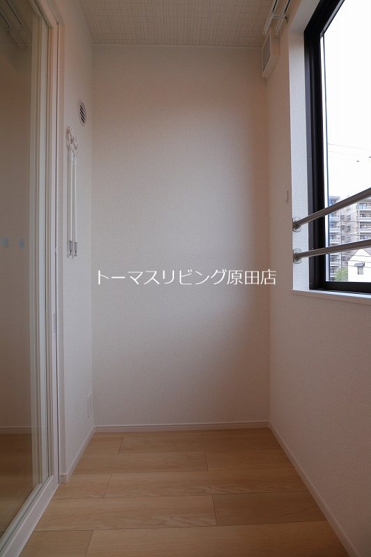 バルコニー　・同型参考写真