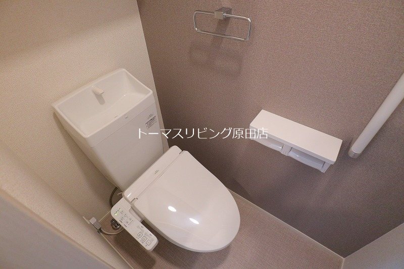 トイレ　・同型参考写真