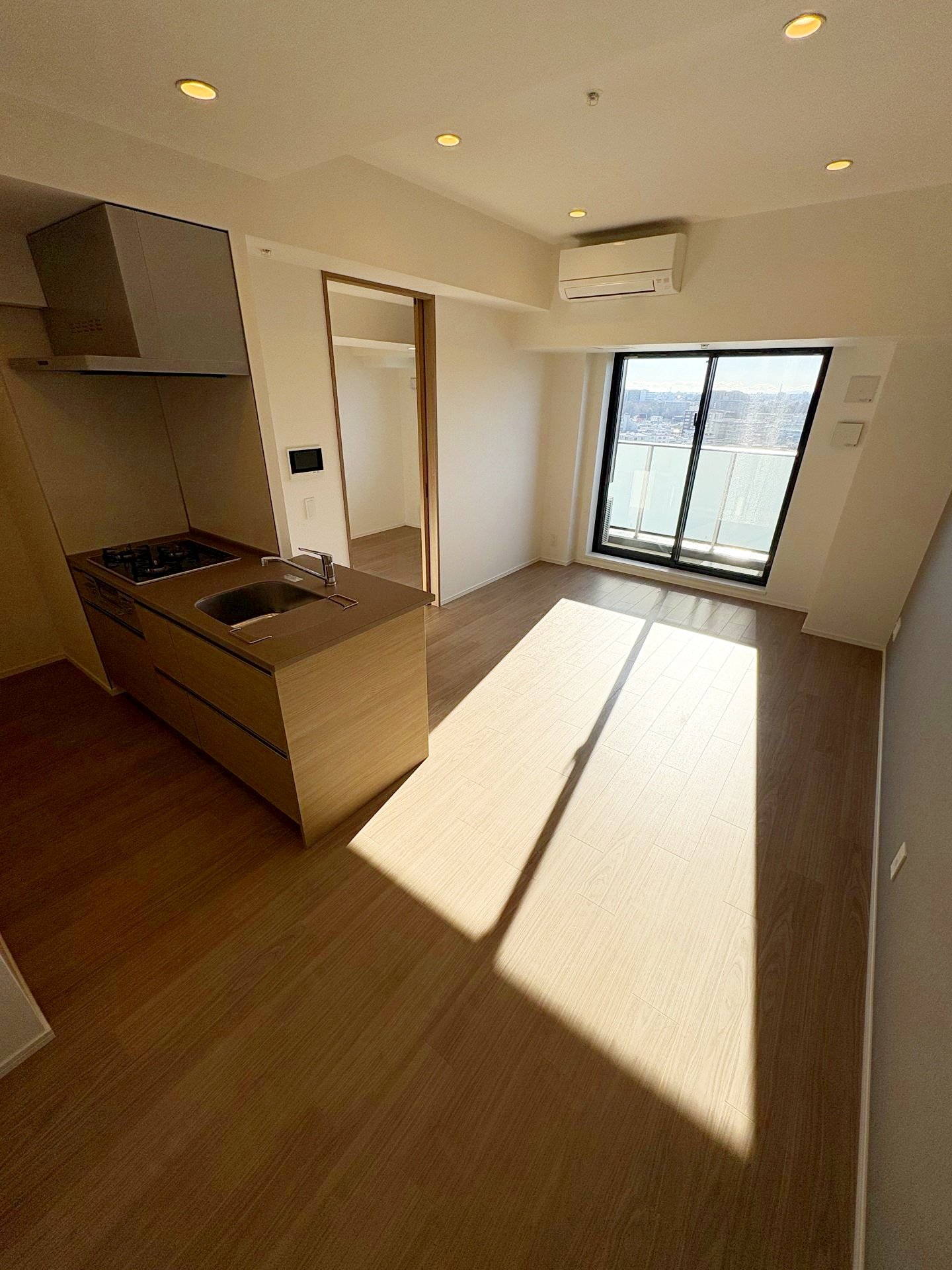 居室・リビング　※別部屋参考写真となります。