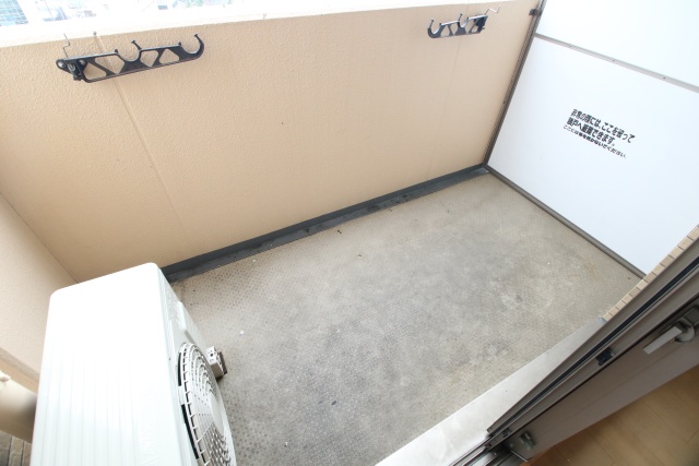 バルコニー　※別室の参考写真の為、現況優先です。