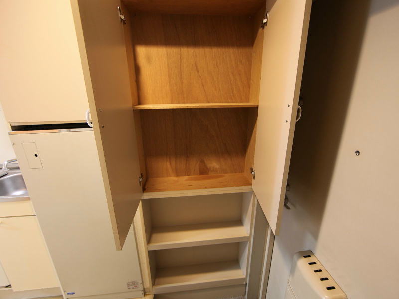 玄関　玄関　シューズボックス付