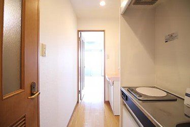 玄関　キッチン