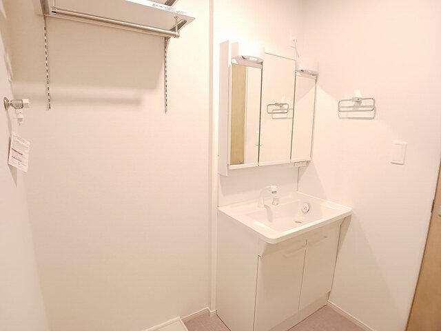 洗面設備　使いやすい洗面所です