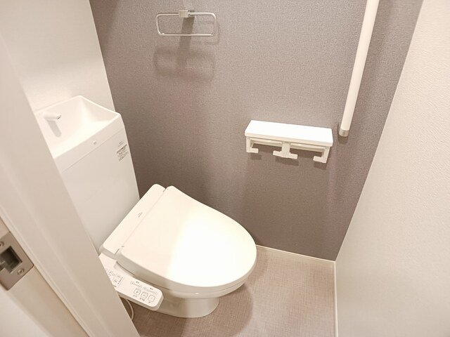 トイレ　シンプルで使いやすいトイレです