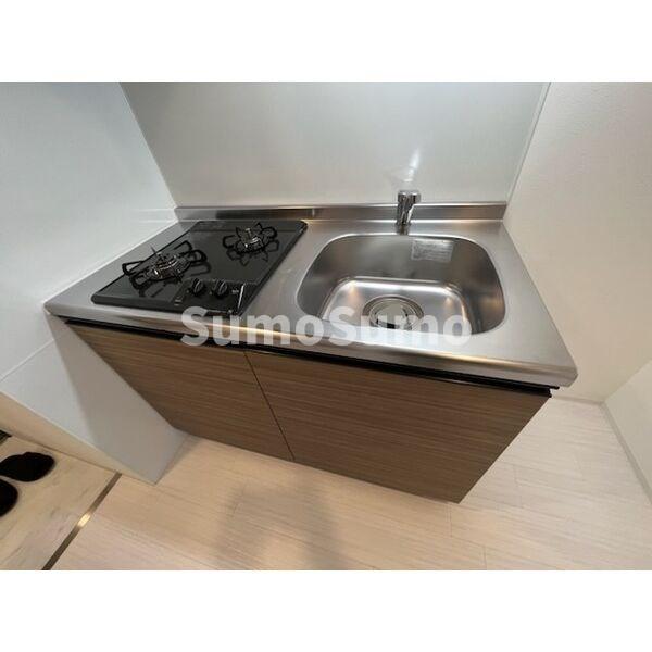 キッチン　コンパクトなキッチンで掃除もラクラク