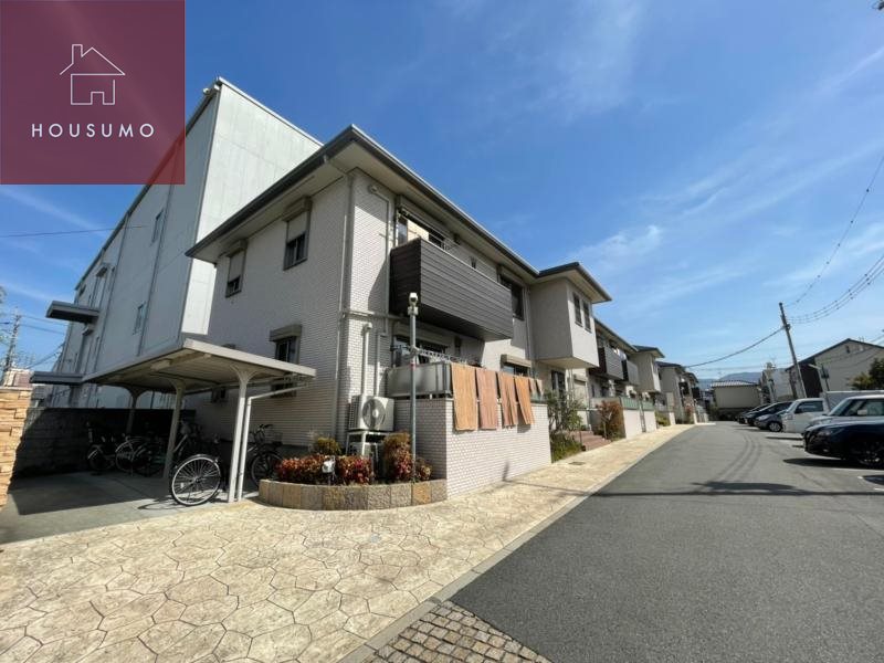 建物外観　落ち着いた雰囲気の外観です