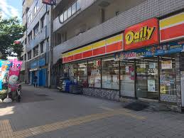 コンビニ　デイリーヤマザキ 浪速汐見橋店（コンビニ）まで92m