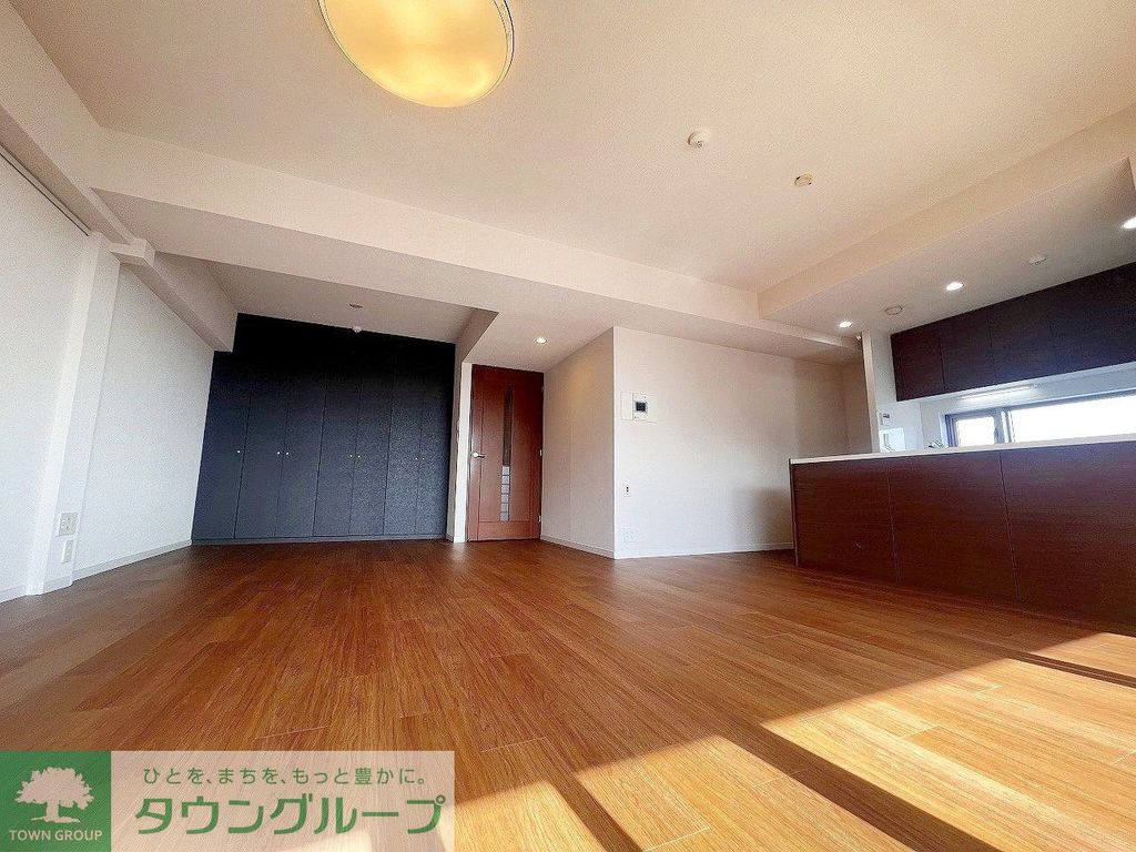 居室・リビング　約20.7帖のリビングダイニングキッチン