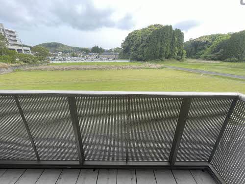 バルコニー　バルコニー