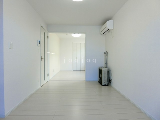 居室・リビング　居間