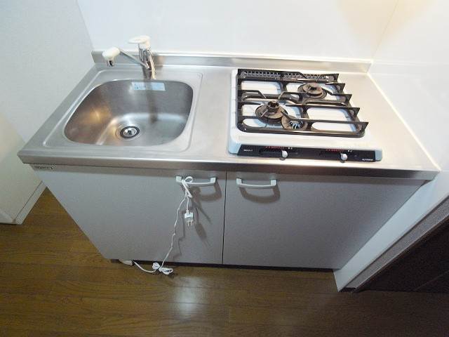 キッチン　2口コンロでたくさんの料理を作れますね