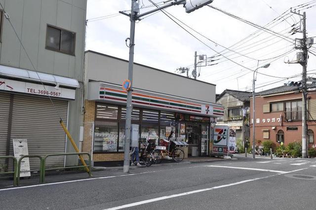 コンビニ　セブンイレブン葛飾東四つ木3丁目店（コンビニ）まで181m
