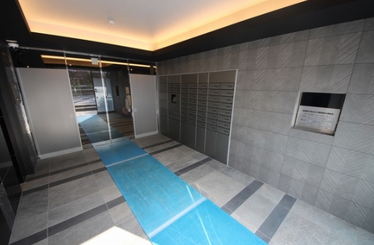 エントランス　☆共用部分☆