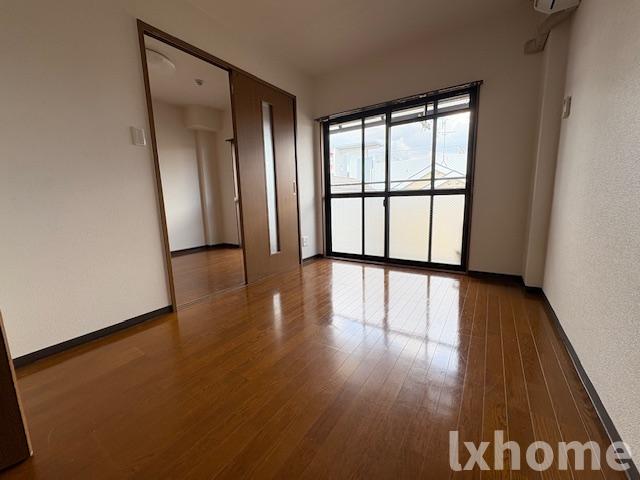 居室・リビング　ゆったり過ごせる居間です