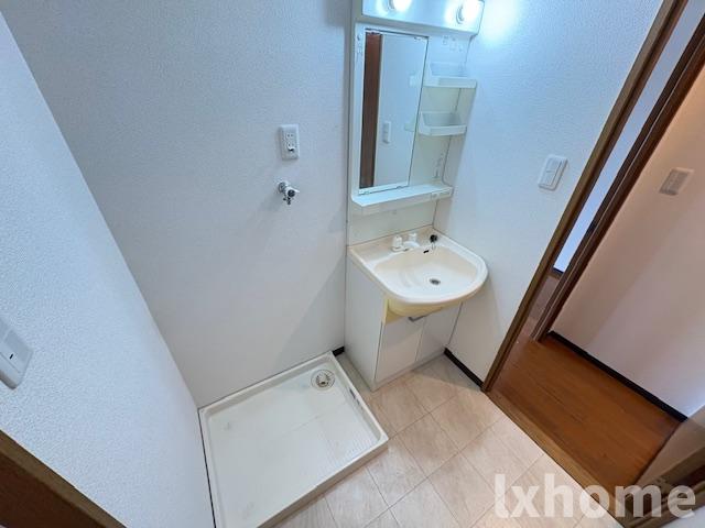 洗面設備　独立洗面台で身支度をすべて済ませてしまいましょう