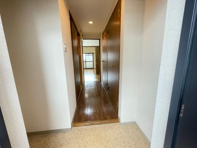 玄関　駐輪場あります。