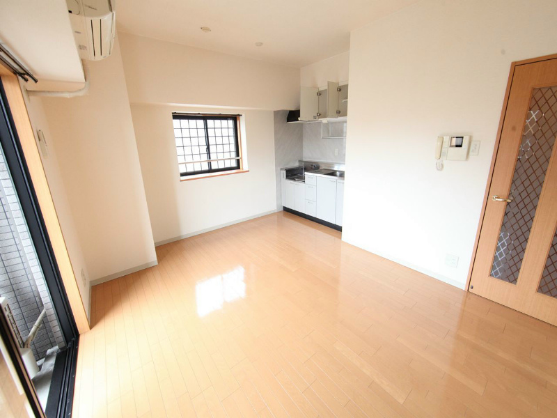 居室・リビング　LDK10.2帖　キッチン（2口ガスコンロ設置可）