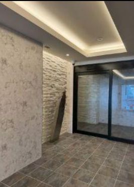 エントランス　落ち着いたエントランスです